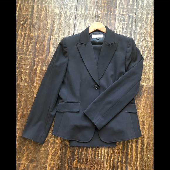 Tahari Jackets & Blazers - TAHARI Dark Brown Suit - Size 10 (EUC)